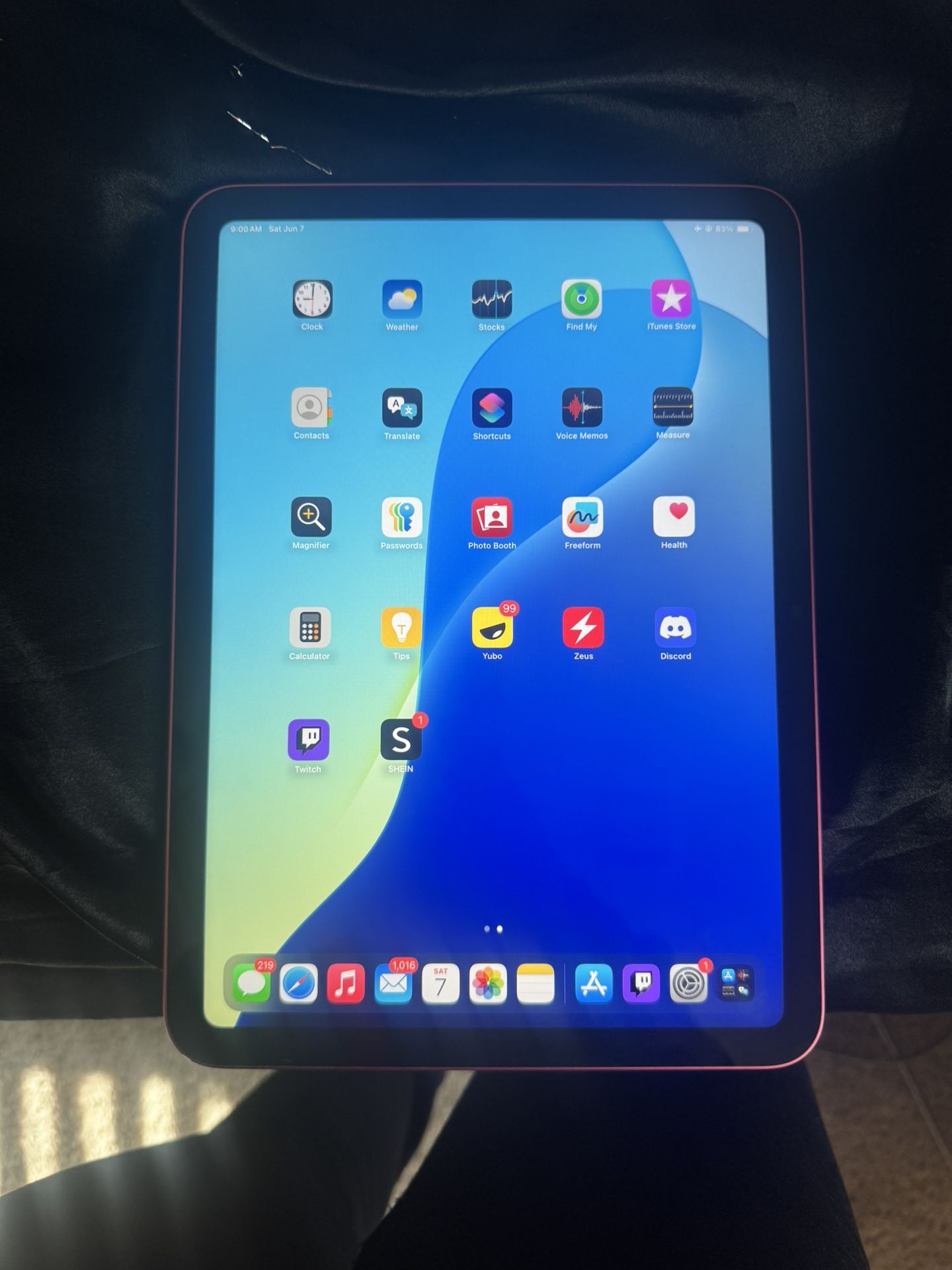 Pink iPad 10th Gen 64GB