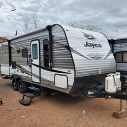 2019 Jayco 23ft bunkhouse sleeps 8 off grid high clearance trailer 