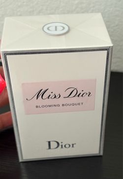 New Miss Dior blooming bouquet