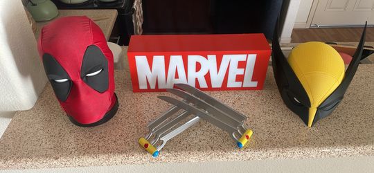 Wolverine And Deadpool Decoration