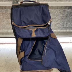 In San Marcos - Large Duffle Bag Like New
