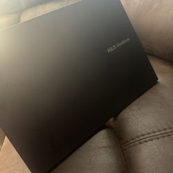 Asus Vivobook Laptop 