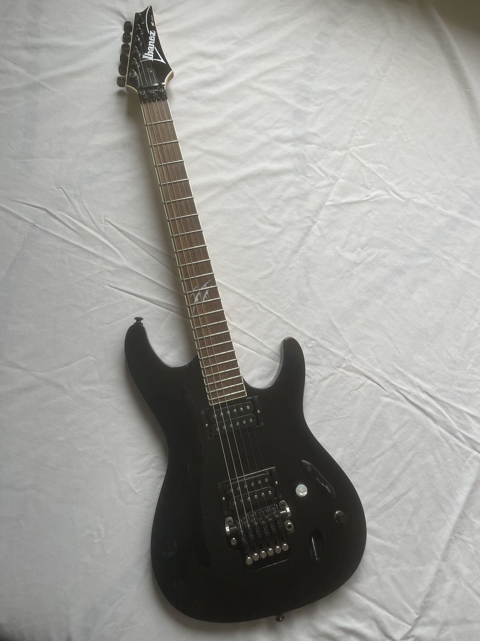 Ibanez S520 EX electric guitar