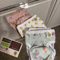 Female Dog Diapers - Premium Reusable Diapers for Doggie in Heat - Highly Absorbent Dog Diapers Female for Pet Incontinence with Adjustable