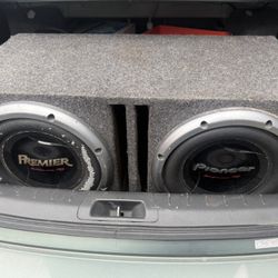Pioneer Subs 12s & Taramps 800 Bass