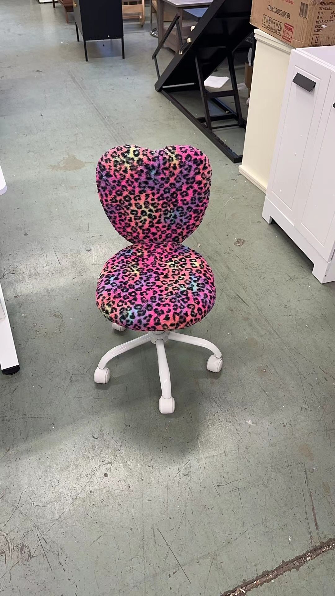 Kids Desk Chair Faux Fur Small Study Chair for Teenage Girls, Adjustable Heart Shaped Kids Vanity Chair for Bedroom Reading Living Room, Cute Student