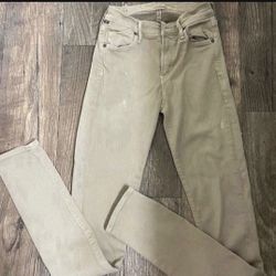 Citizens of Humanity high rise Rocket jeans. Size 28 but fits more like 26 / 27.  Cream Beige