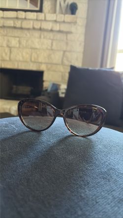 Besty Johnson Women’s Sunglasses
