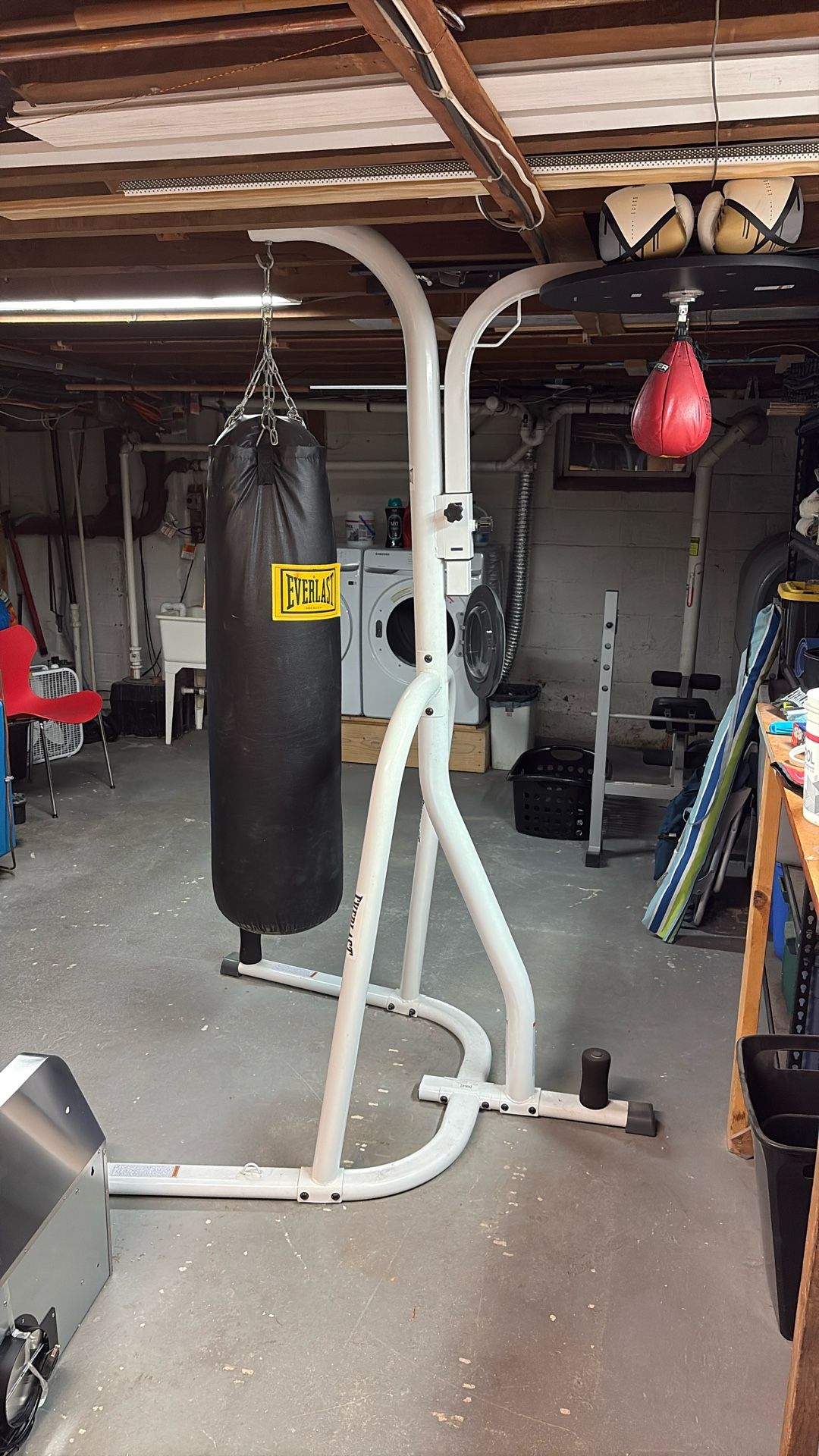 Everlast Punching Bag/ Speed Bag Combo