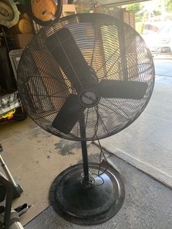 Air King 30" 7400 CFM 3-Speed Industrial Grade Pedestal Mount Fan with Adjustable Height  The Air King Industrial Grade Pedestal Fans are ideal for pl