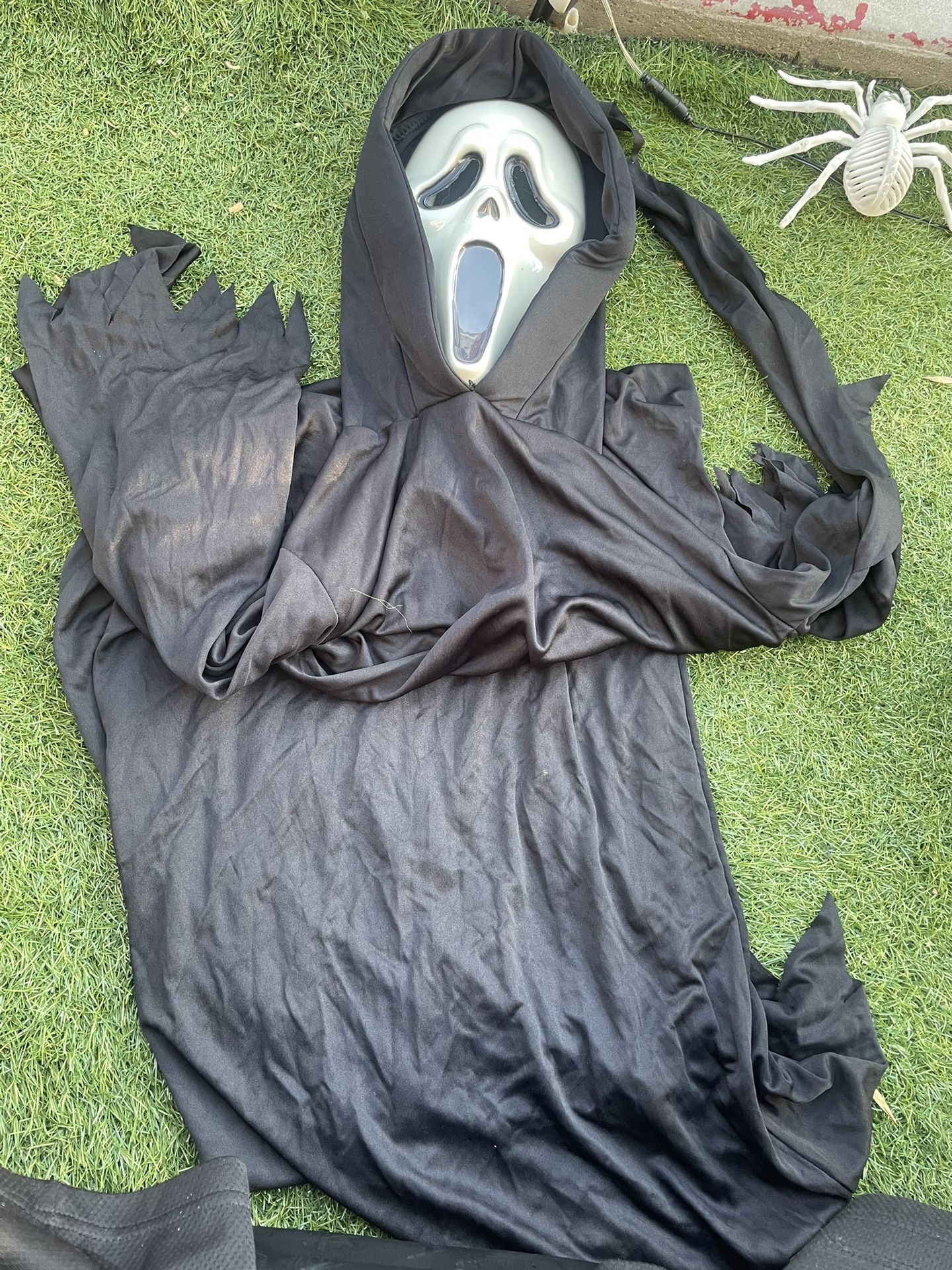Ghost Face Costume 