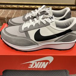 Brand New Nike Waffle Debut (Size 8) – Stylish & Comfortable!