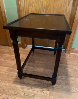 Broyhill Dark Wood Side Table
