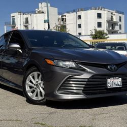 2023 Toyota Camry LE w/ 123k miles