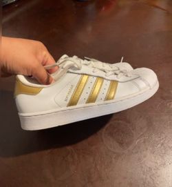 Adidas size 3 Y