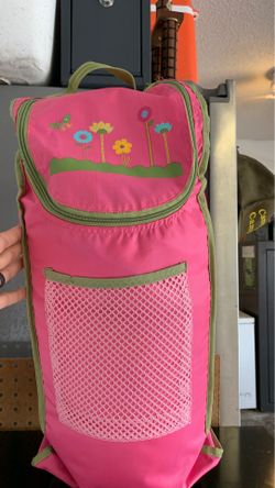 Tent, sleeping bag and carrying case.