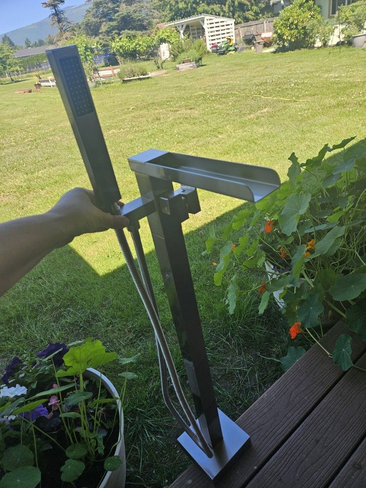 Tub Filler
