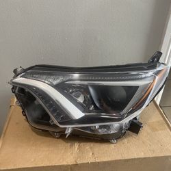 2016-2018 Toyota RAV4 Left Headlight 