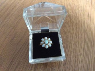 Vintage opal cluster ring 14K size 8