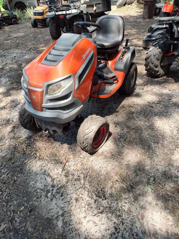 Husqvarna Mower For Parts for Sale in Zephyrhills, FL OfferUp