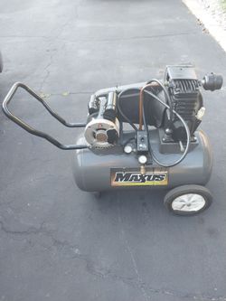 115 V B - Max Compressor  - USA -  (Condition Good )