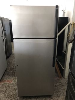 Ge apartment sizes refrigerator gray color