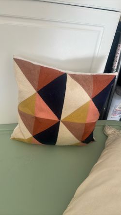 Accent pillow