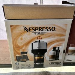  Nespresso Vertuo Next + Aeroccino  3 Milk Frother 