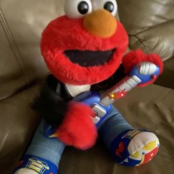 Vintage Rock N Roll Elmo w/ Guitar Plays Music And Shakes Works Great Tyco 1998