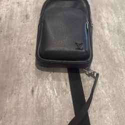 Louis Vuitton Crossbody 