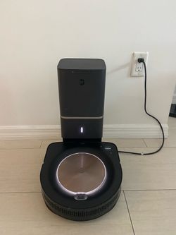 iRobot Roomba S9+ Robot Vacuum w/ Clean Base ADB-N1  FOR PARTS
