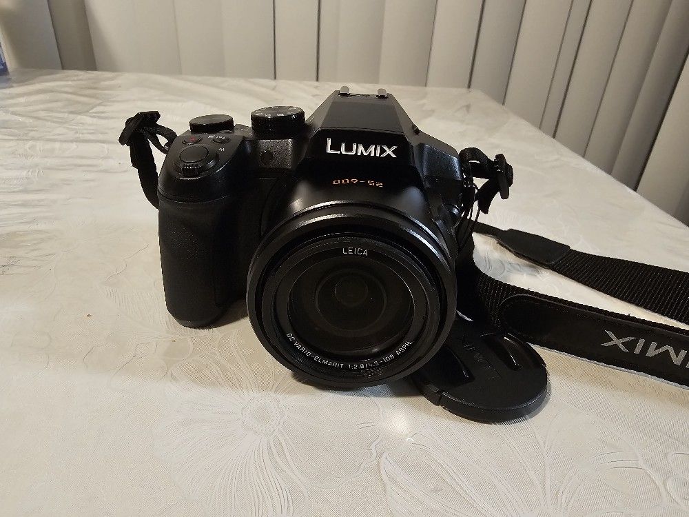 PANASONIC LUMIX DMC-FZ300 Digital Camera
