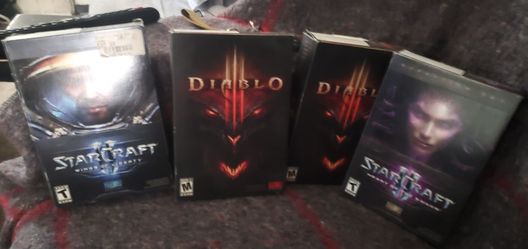 Blizzard PC Game Lot – StarCraft II & Diablo III