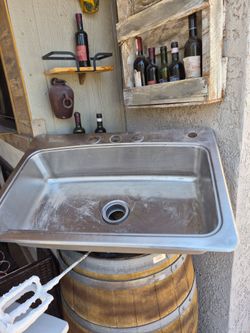 Stainless steel sink