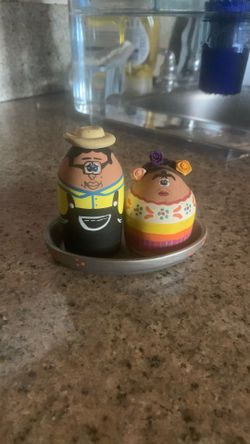 Salt And Pepper Shakers Frida & Diego