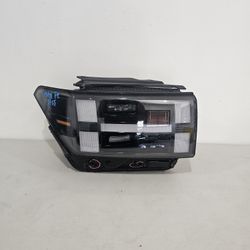 Santa Fe Right Headlight 2024 2025