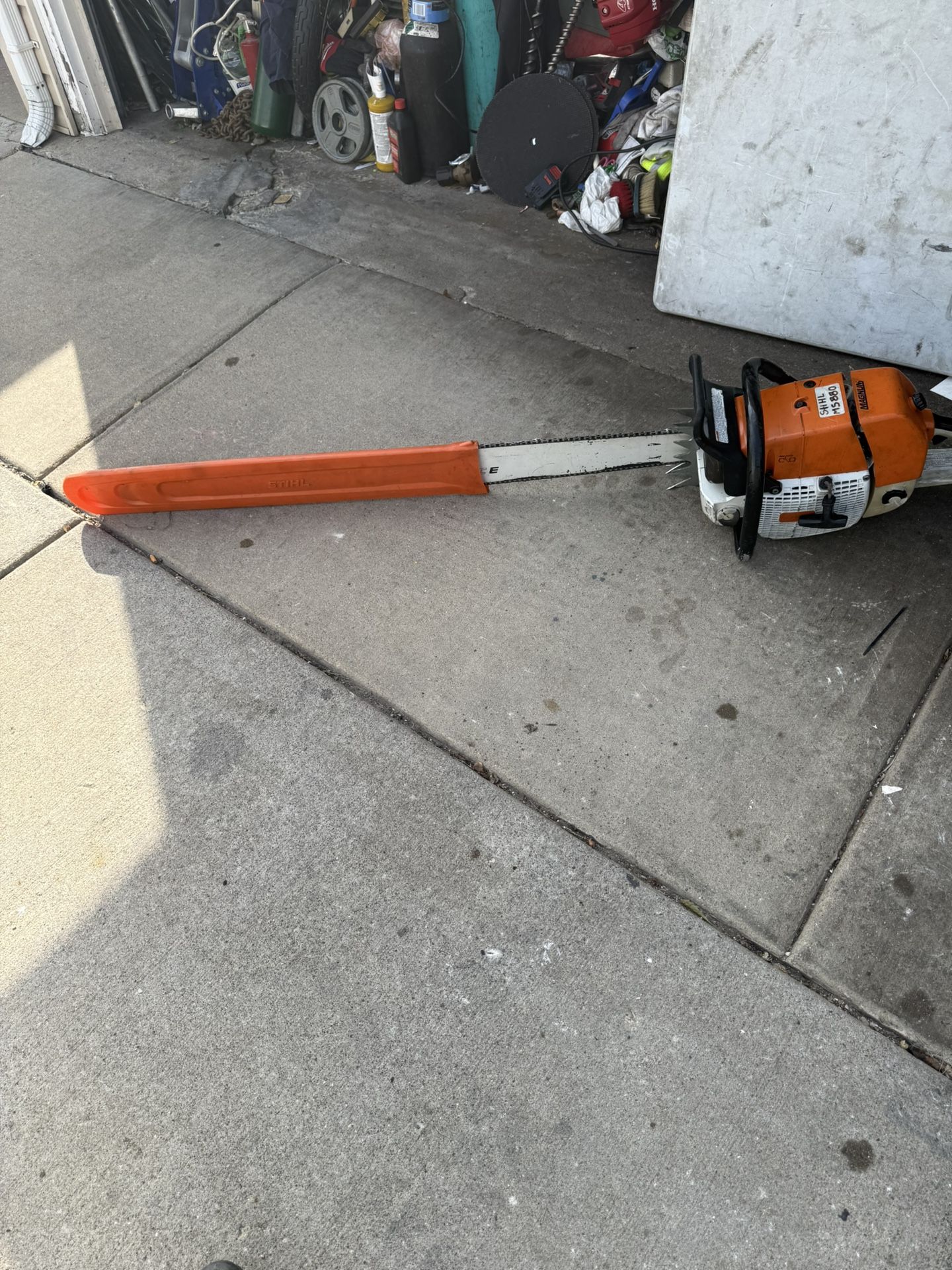 Use Normal Wear Ms 880 Stihl 47 inch chainsaw working condition