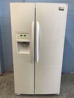 White Frigidaire Side By Side Refrigerator WITH 120 DAY WARRANTY