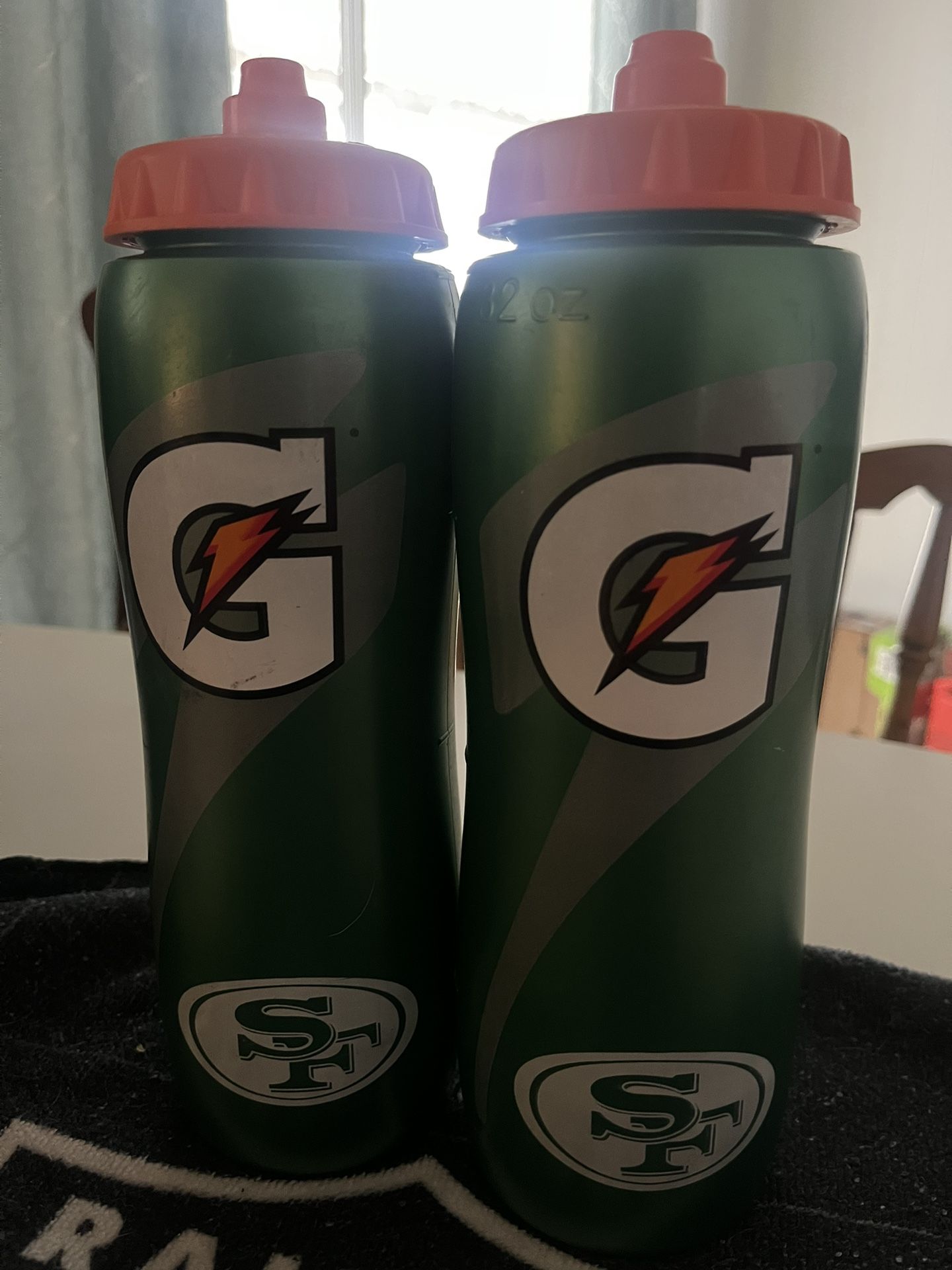 San Francisco 49er Gatorade Sport Bottles W/display Brand New!