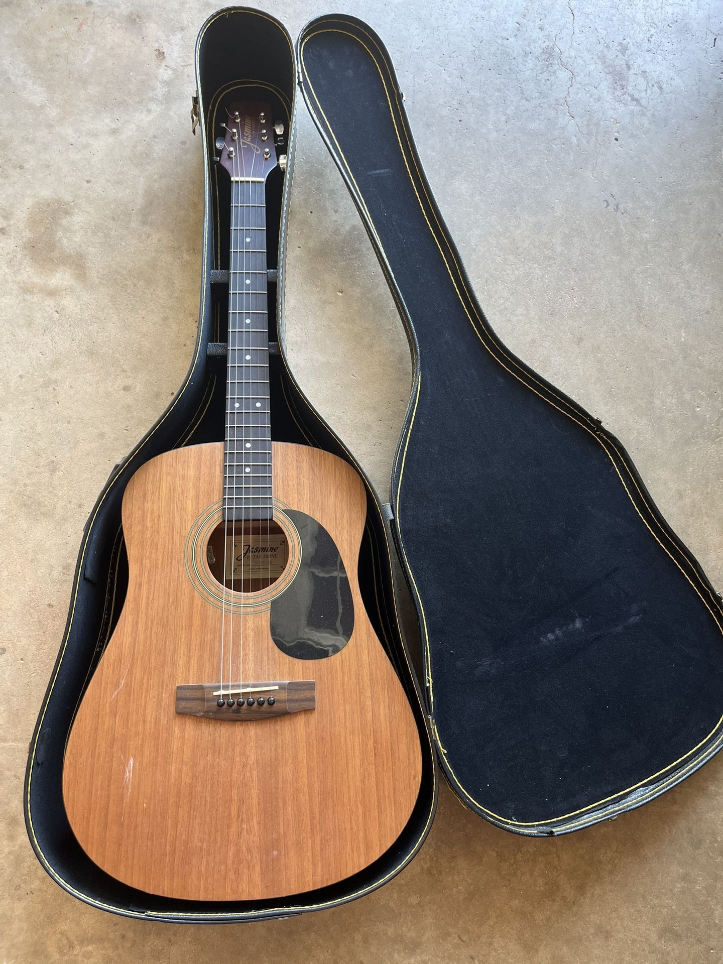 Jasmine Acoustic Guitar