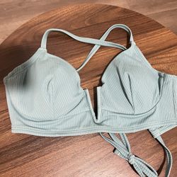 36C Swim Top