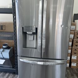 Out Of Box Never Used/ 26cu.ft Capacity French Door Refrigerator With Dual Ice Maker 