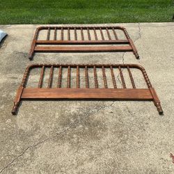 Full-sized Jenny Lind Headboard and Footboard 