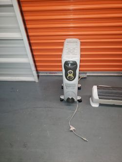 2 Space Heaters