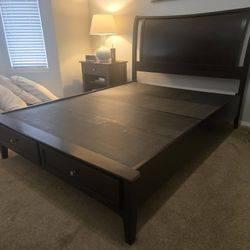 Aspenhome Solid Wood Queen Sleigh Bed With Storage 