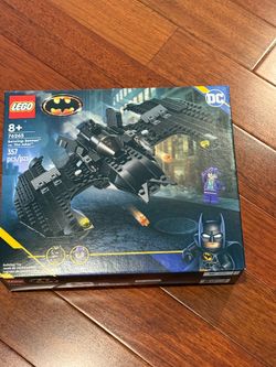LEGO 76265 Batman 1989 Batwing Batman vs. The Joker