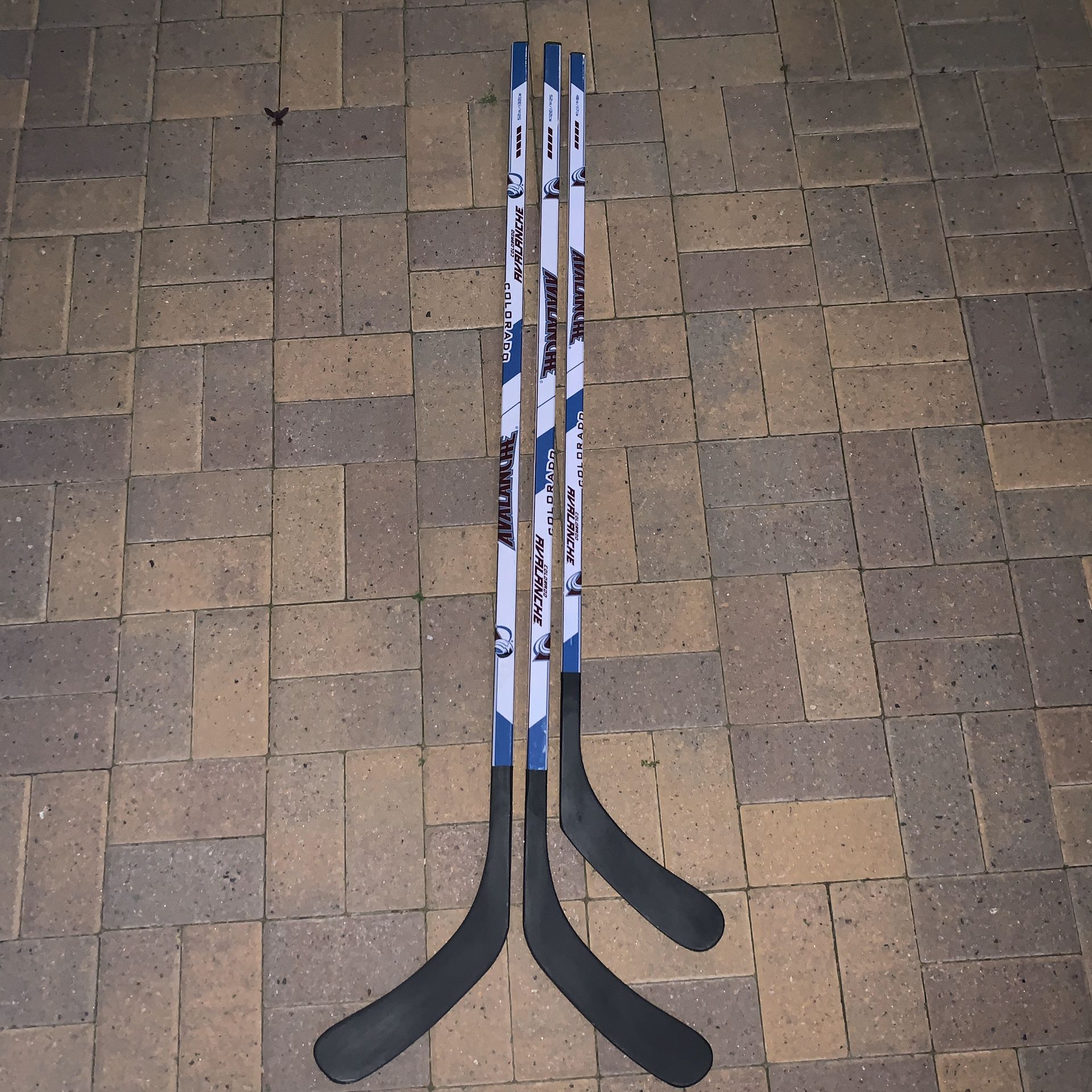 3 Street Hockey Sticks Avalanche