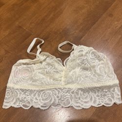 Woman’s New Victorias Secret Lace Bralette Shipping Available 