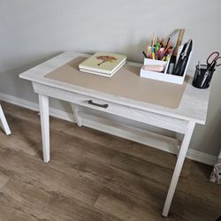 White Wood Desk