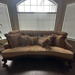 3-piece Sofa w/ Table